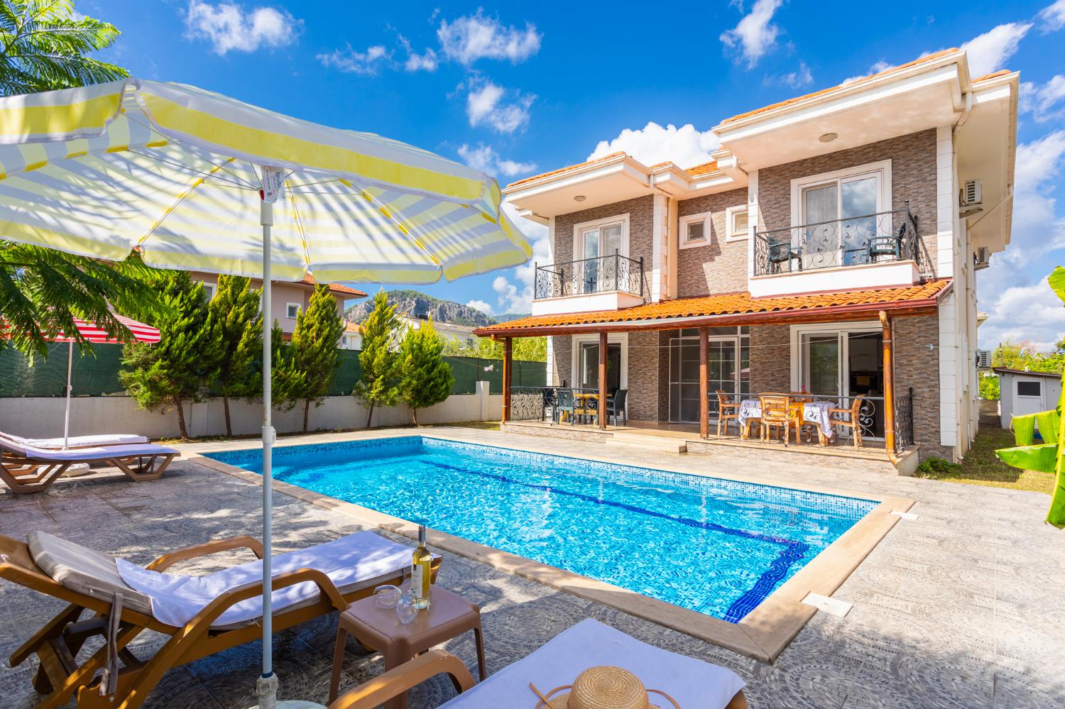 Beautiful villa with private pool and terrace 