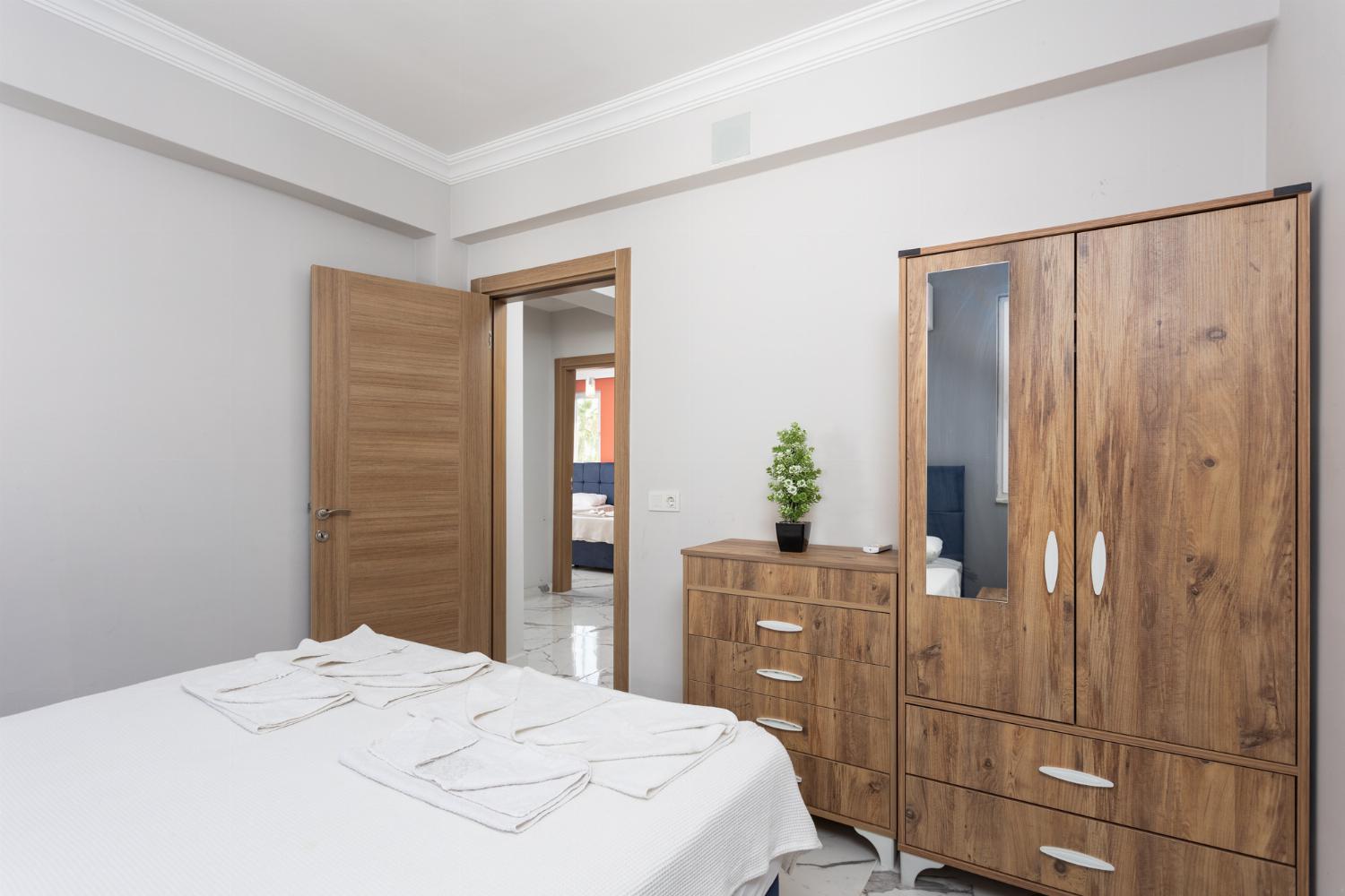 Double bedroom with en suite bathroom and A/C