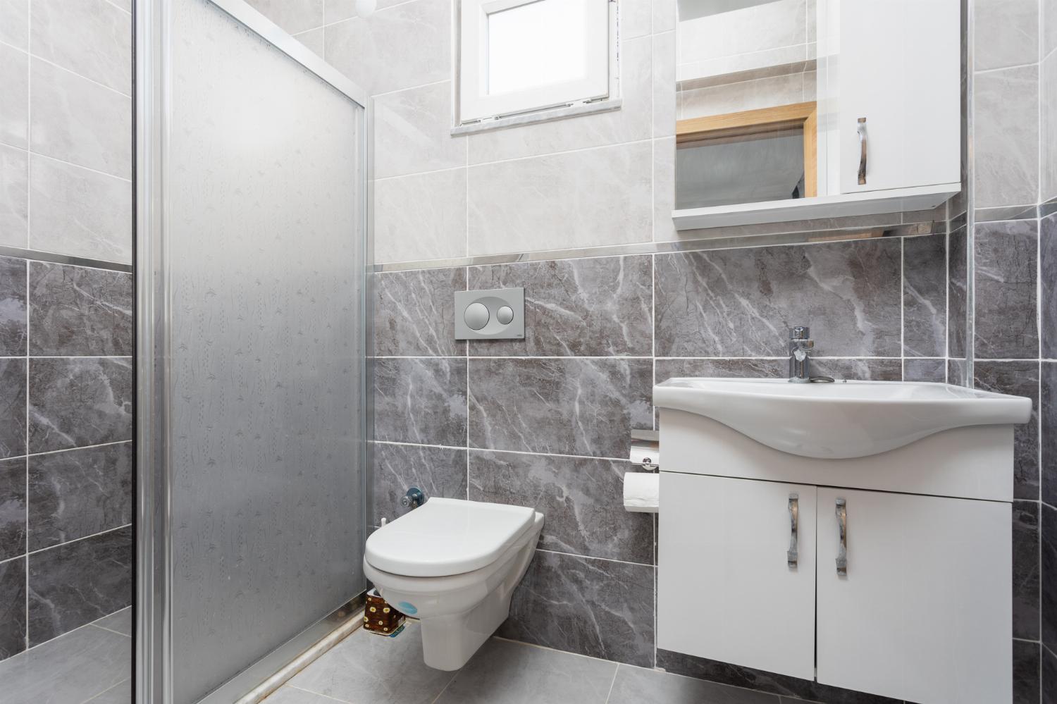En suite bathroom with shower