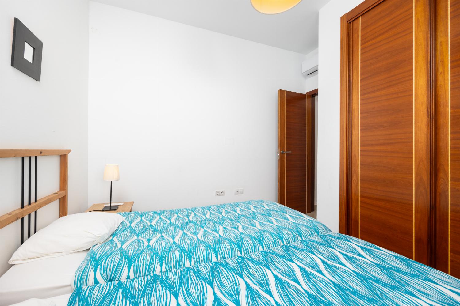 Twin bedroom with A/C
