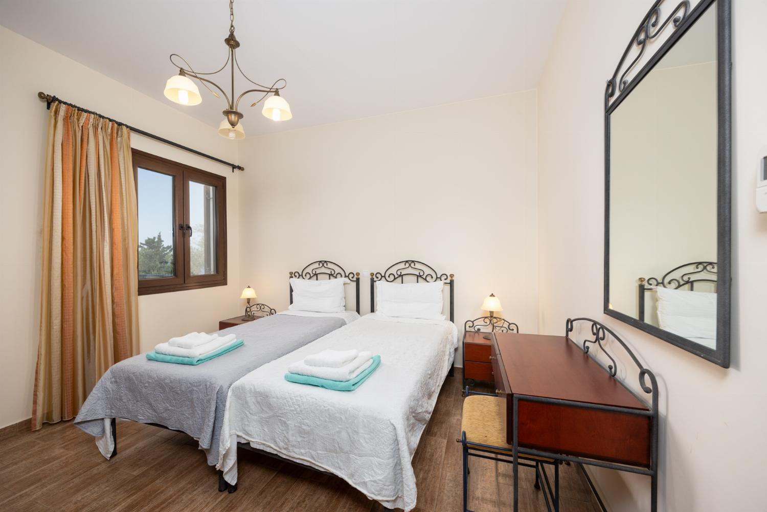 Twin bedroom with A/C