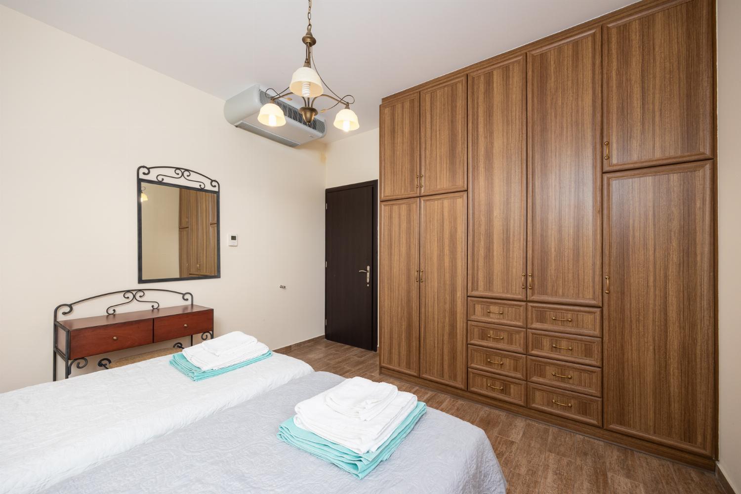 Twin bedroom with A/C