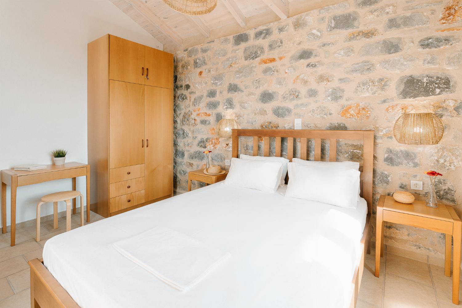 Double bedroom 