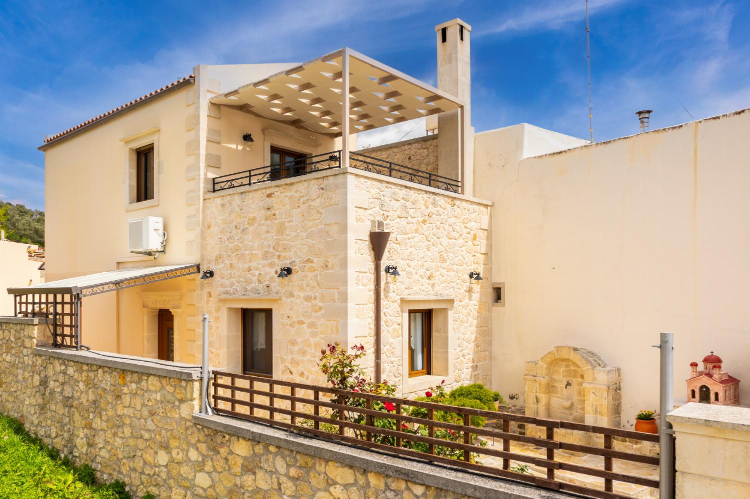 Beautiful villa with private pool and terrace