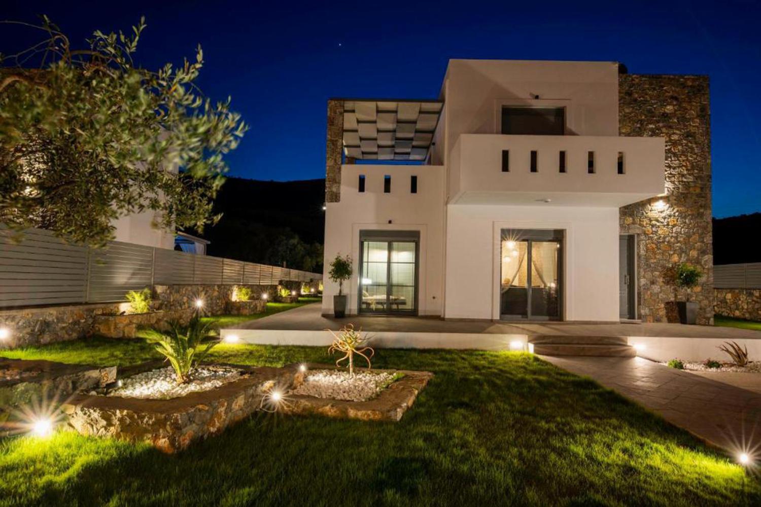 Beautiful villa with private pool and terrace