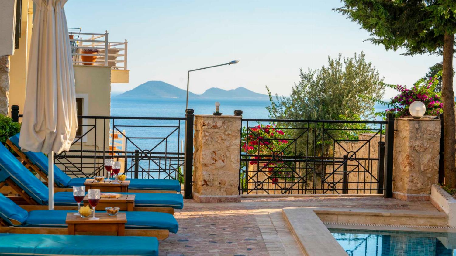 Beautiful villa with private pool and terrace with panoramic sea views
