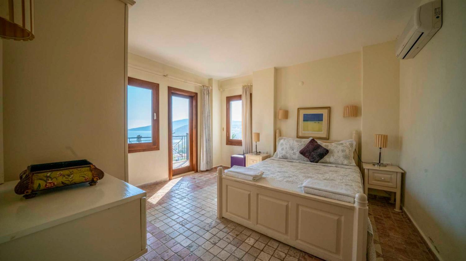 Double bedroom 