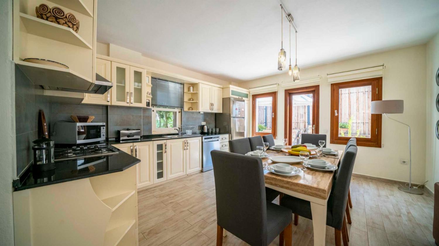 ,Equipped kitchen