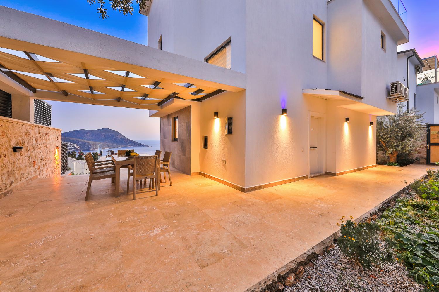 Sheltered outdoor area