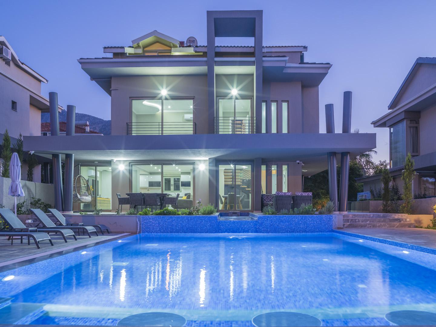 Beautiful villa with private pool and terrace 