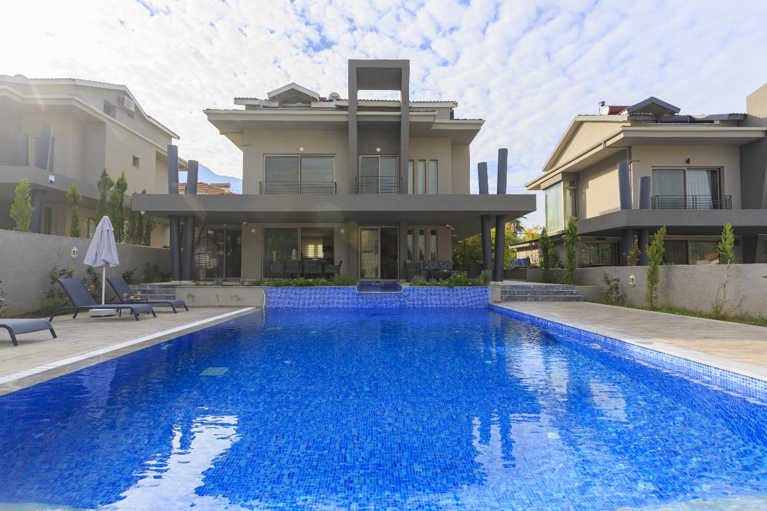Beautiful villa with private pool and terrace 
