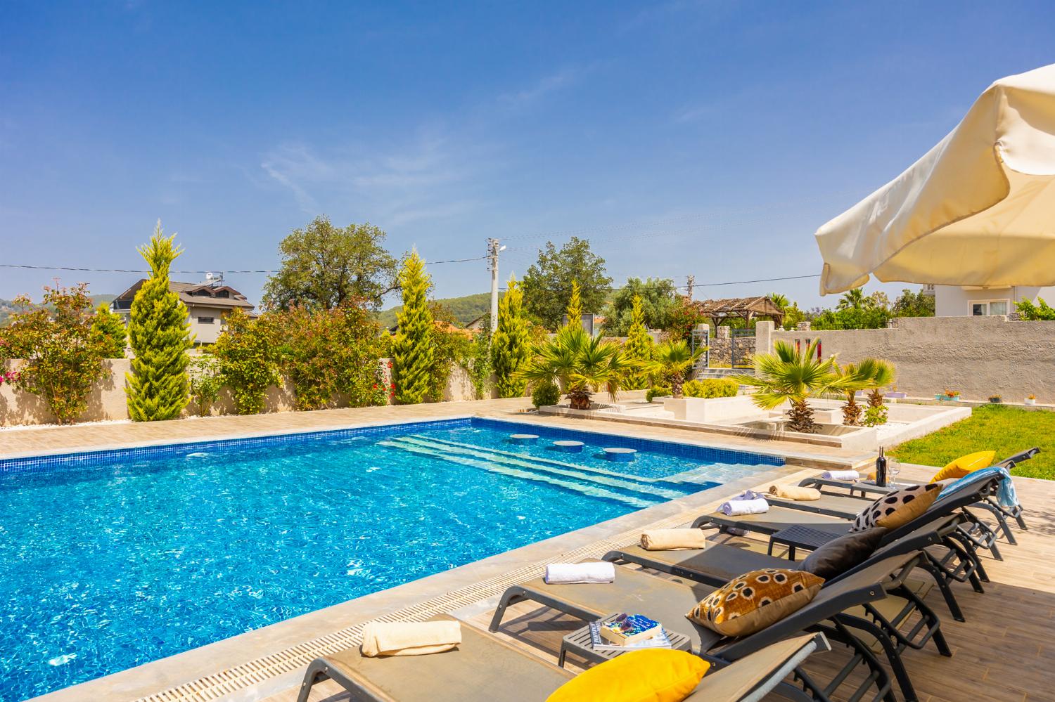 Private pool and terrace