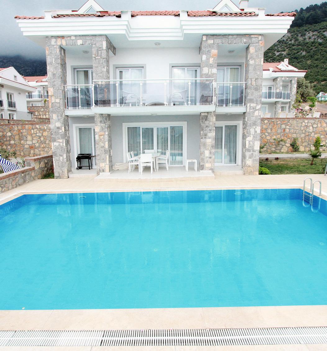 Private pool and terrace