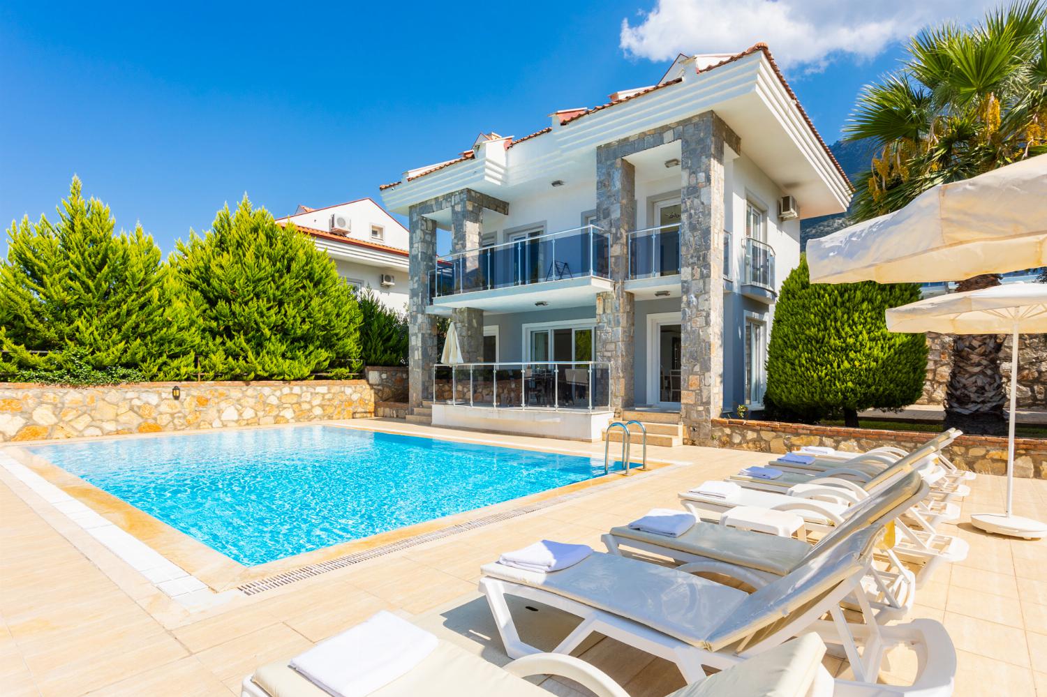 Beautiful villa with private pool and terrace