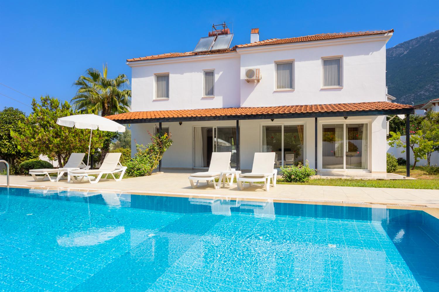Beautiful villa with private pool and terrace