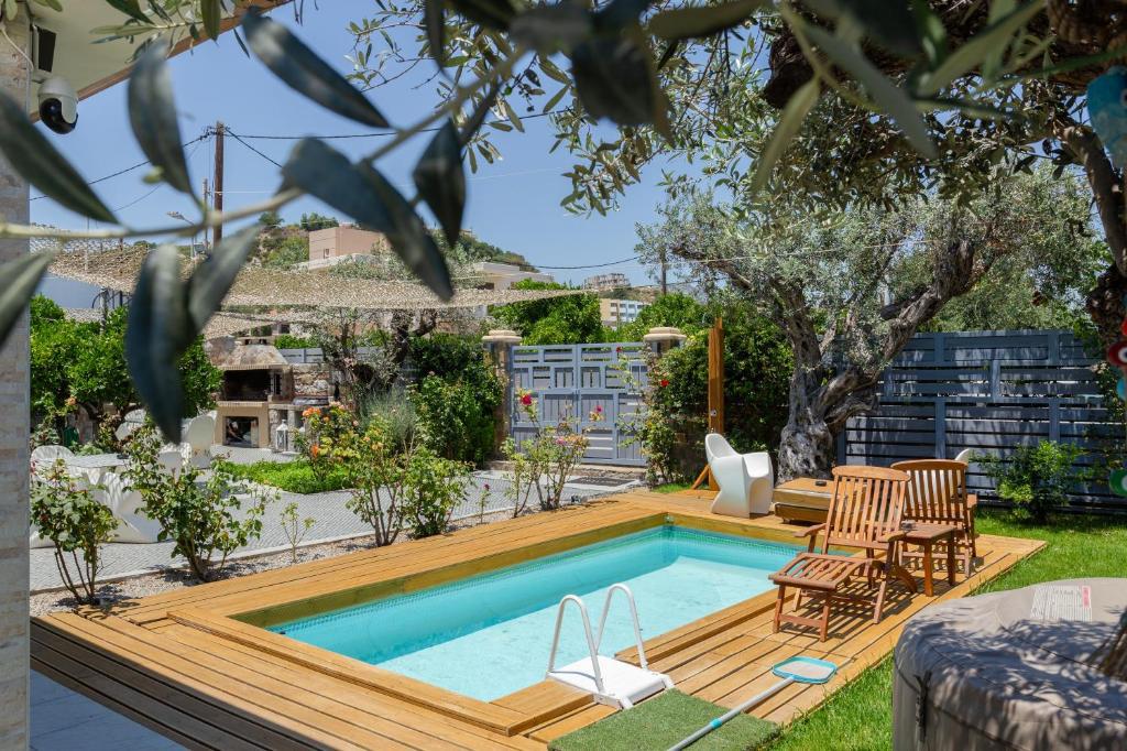 Beautiful villa with private pool