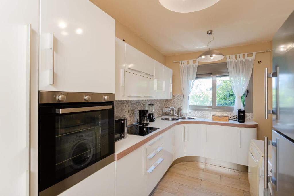 Equipped kitchen