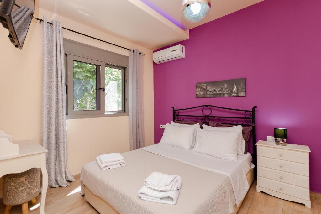 Double bed bedroom with A/C