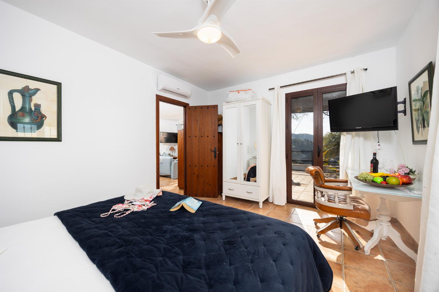 Double bedroom with A/C