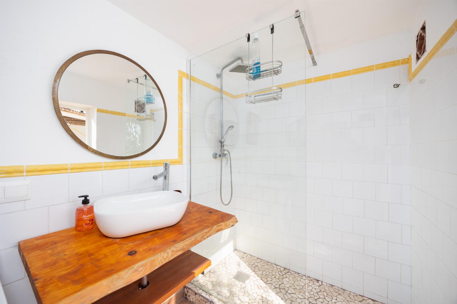 Outdoor family bathroom with shower