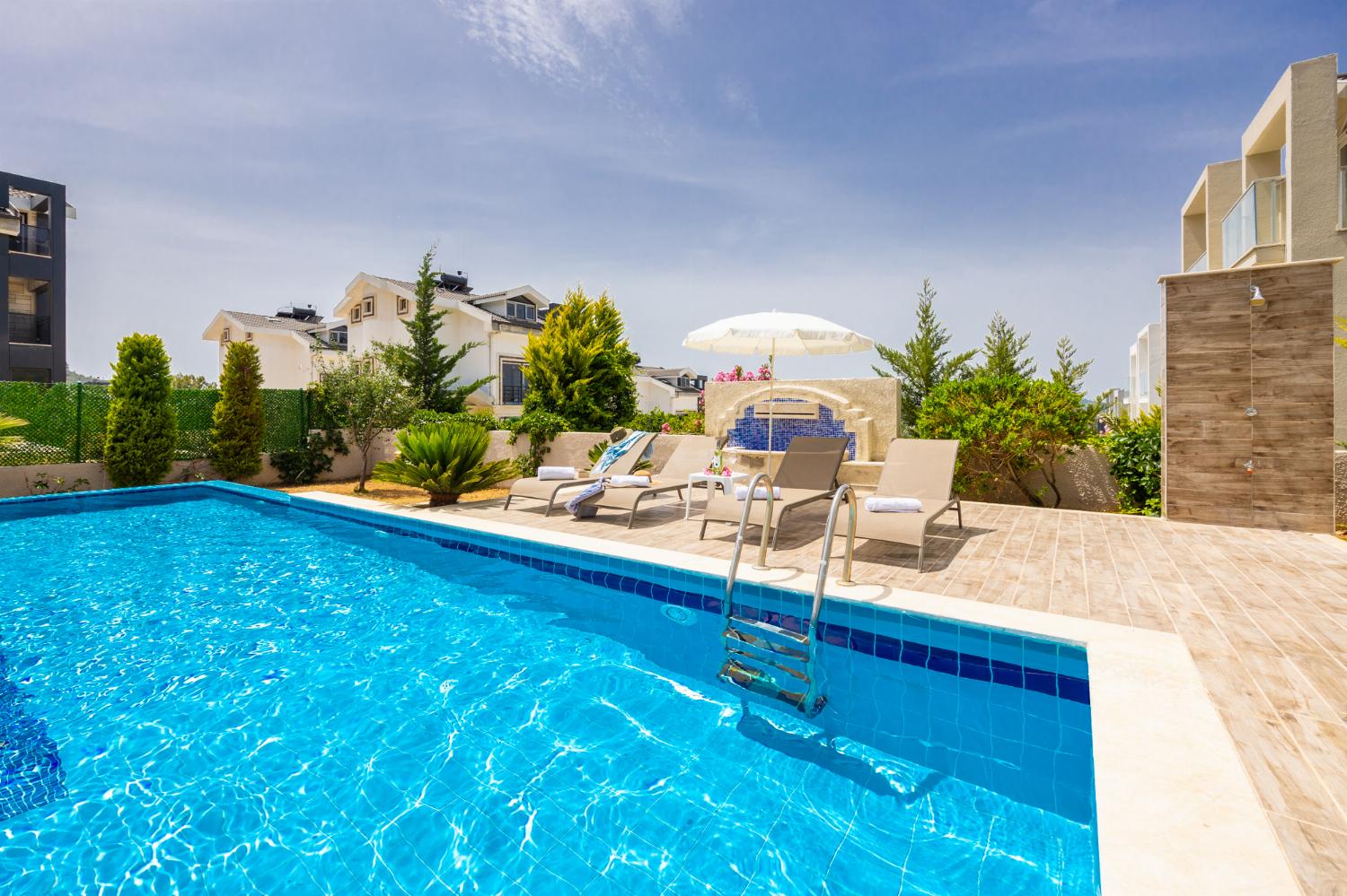 Private pool and terrace
