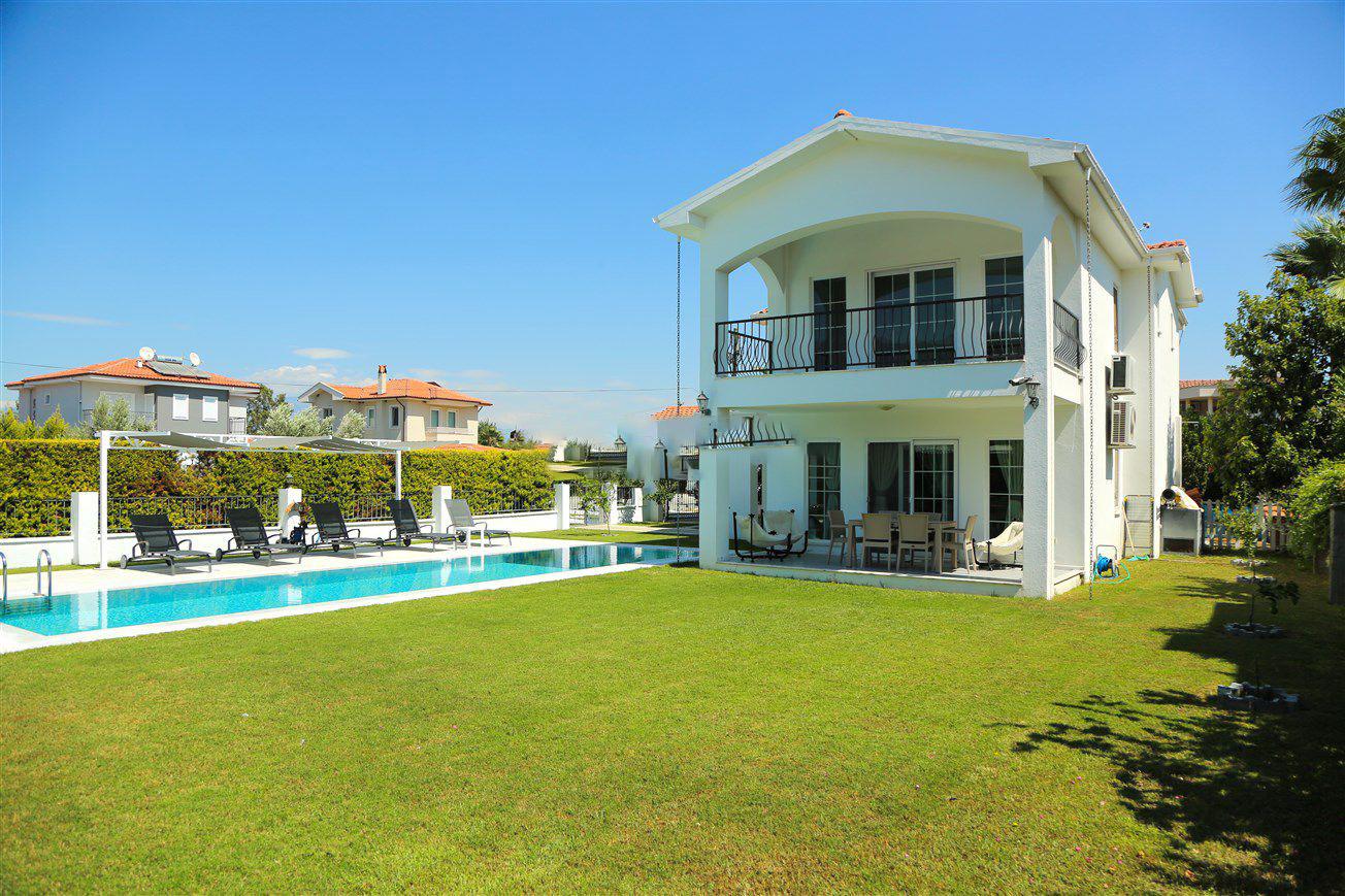 Private pool and terrace