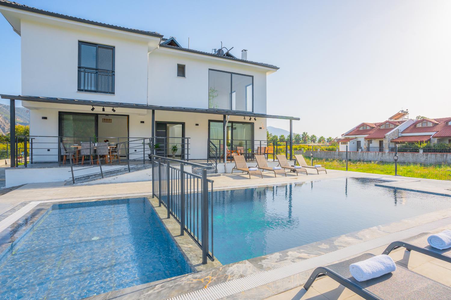 Private pool and terrace