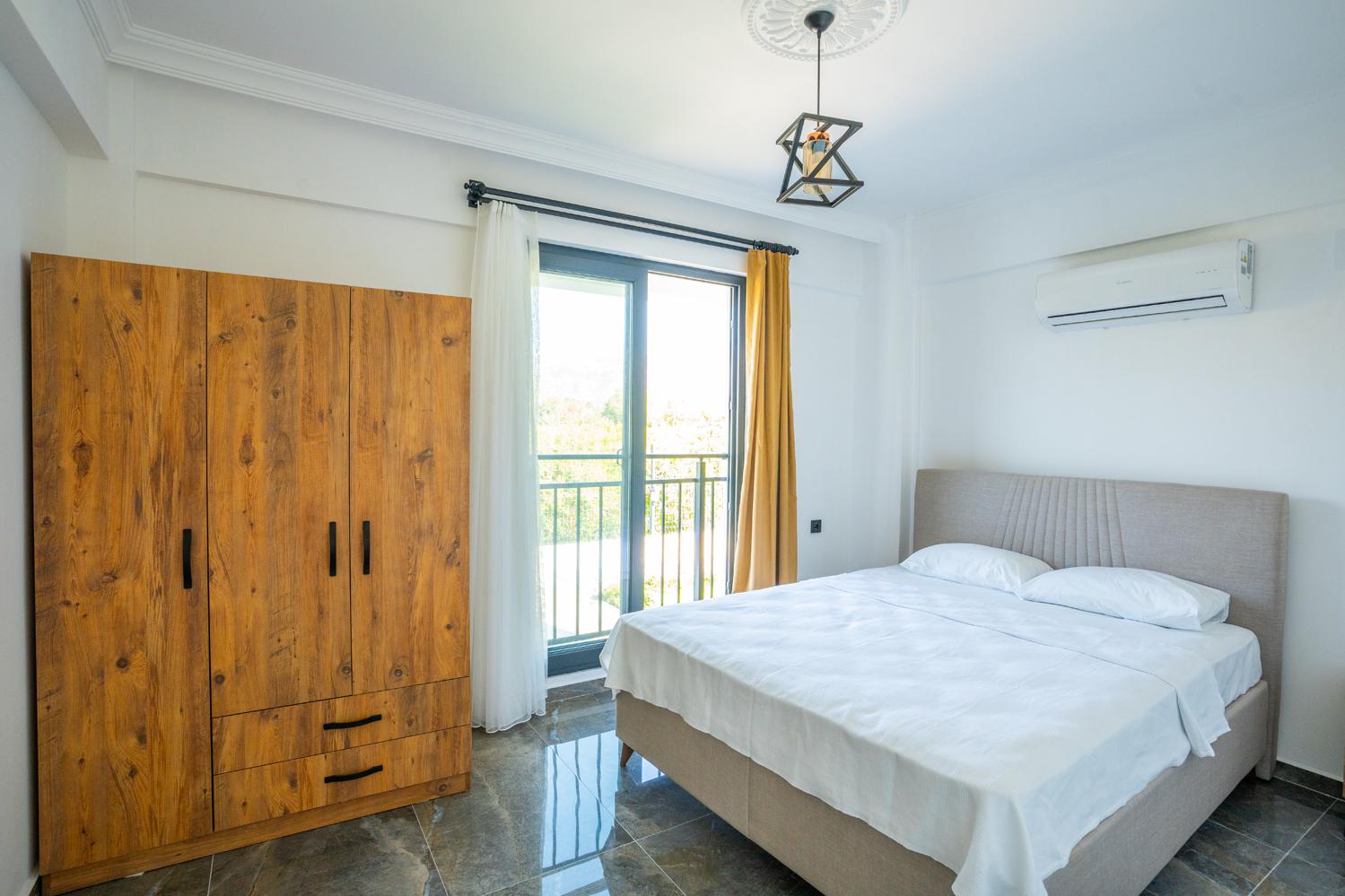 Double bedroom 