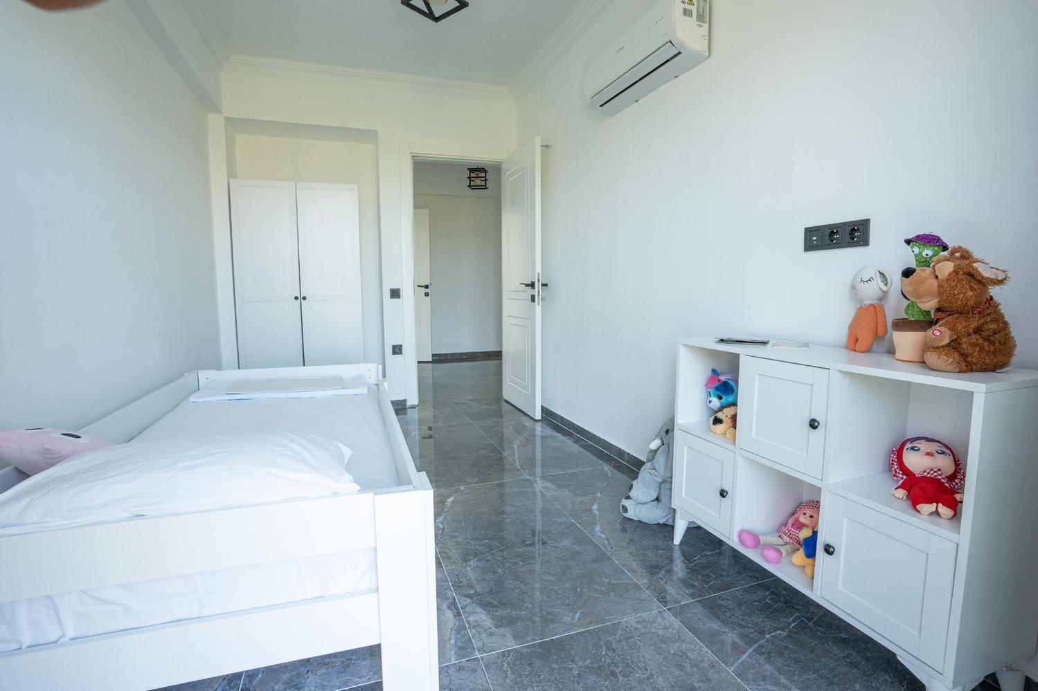 Single bedroom