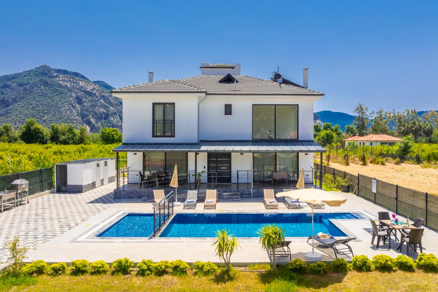 Beautiful villa with private pool and terrace