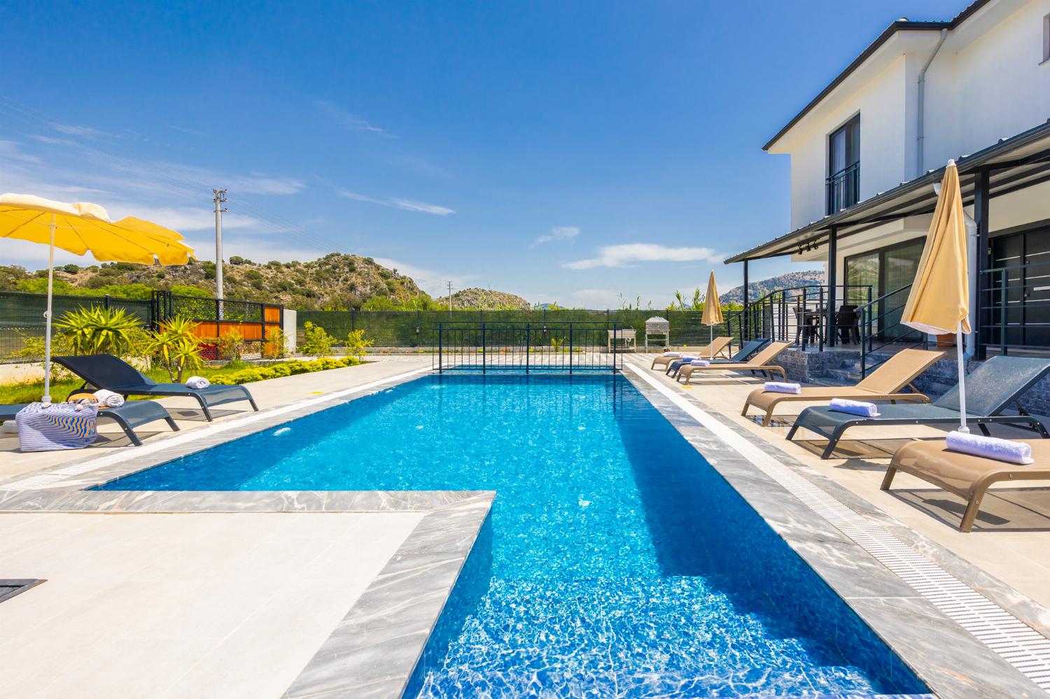 Private pool and terrace