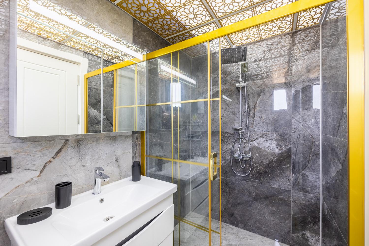 En suite bathroom with shower