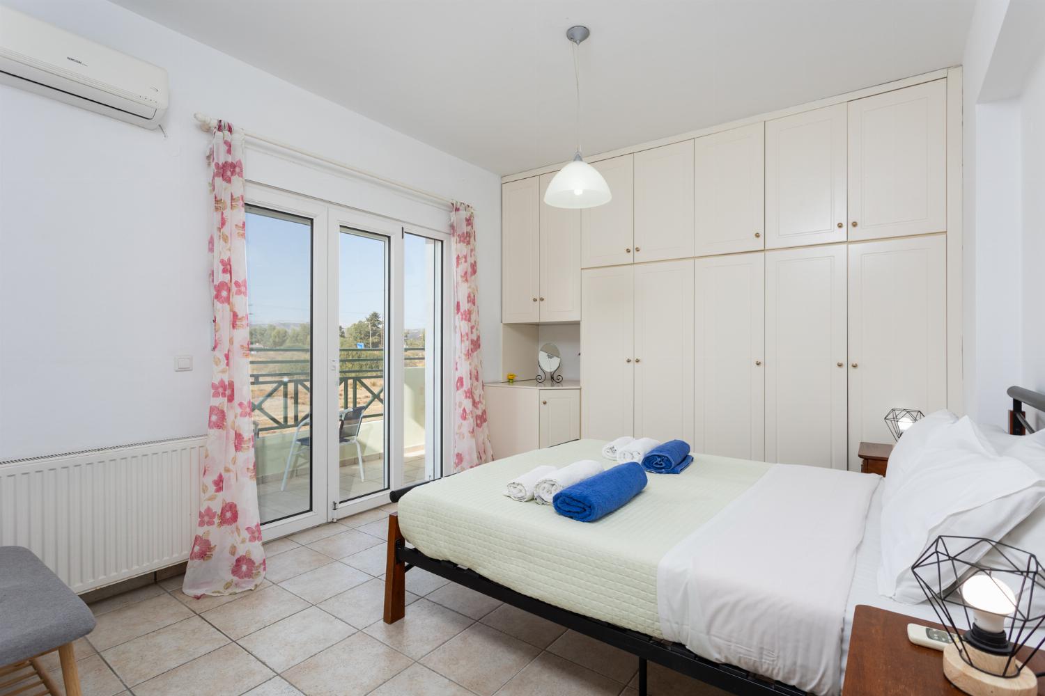 Double bedroom with A/C and balcony acces