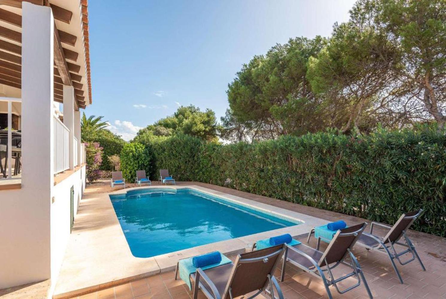 Private pool