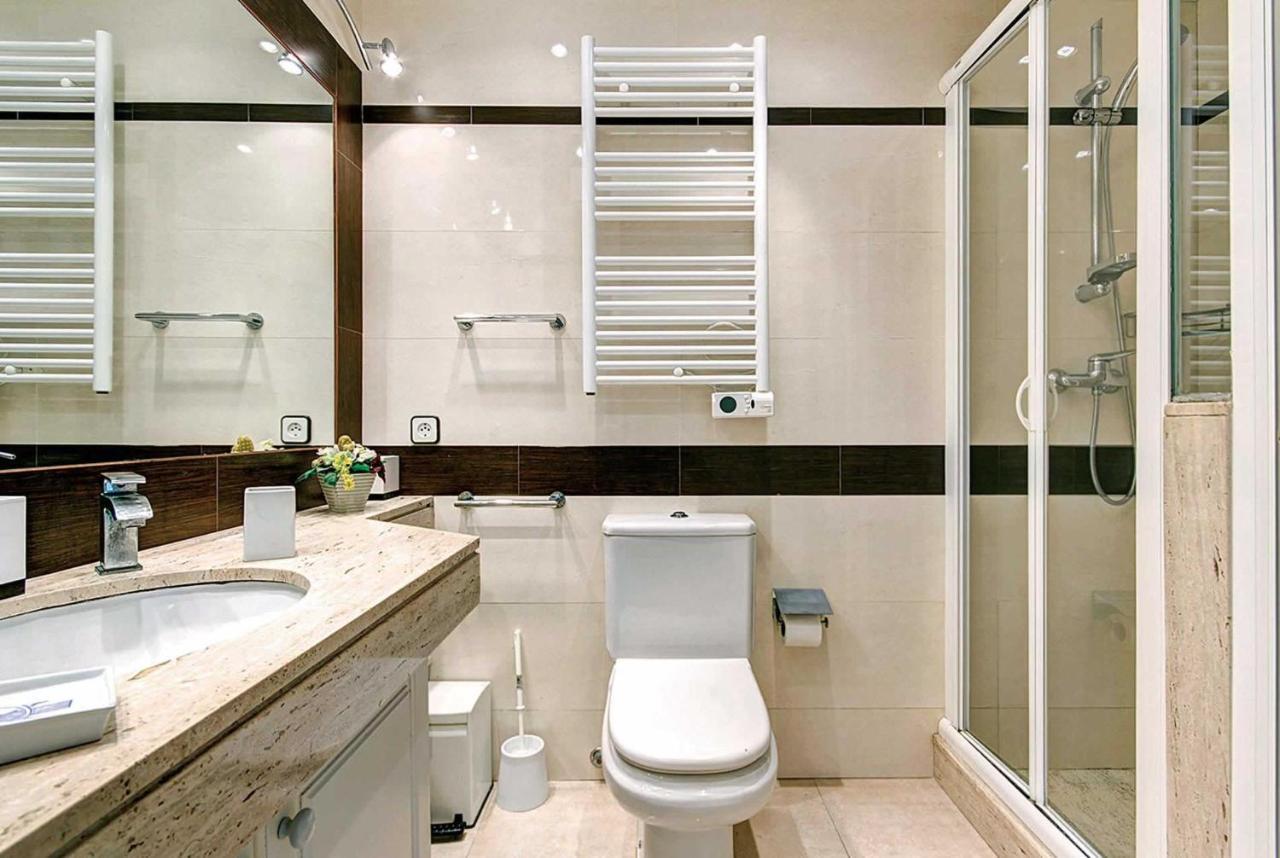 Family bathroom with shower and WC