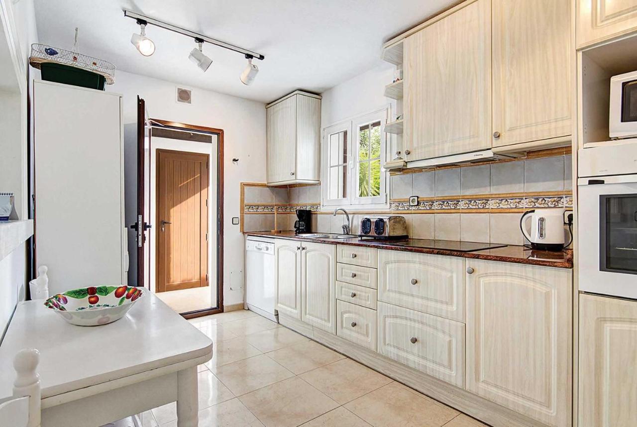 Equipped kitchen