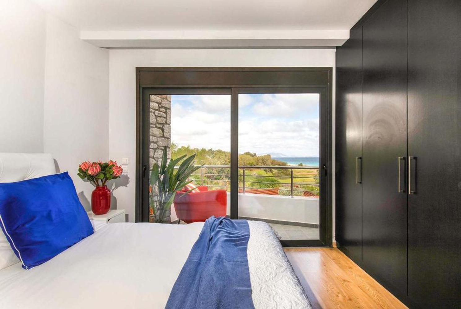 Double bed bedroom with A/C and terrace access