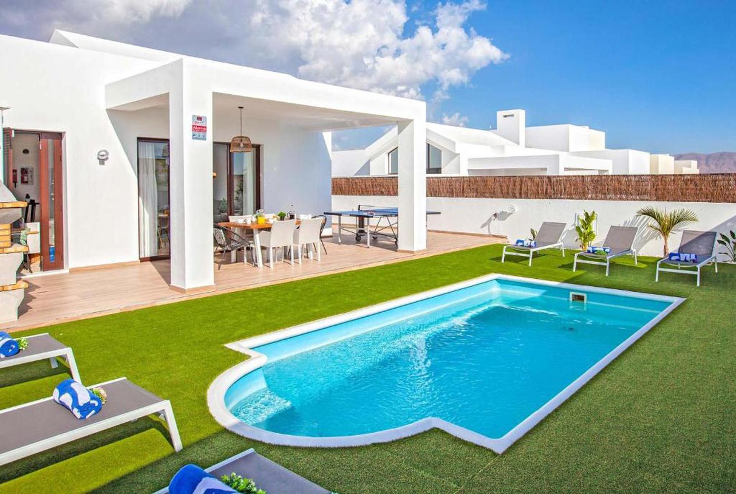 Beautiful Villa with private pool