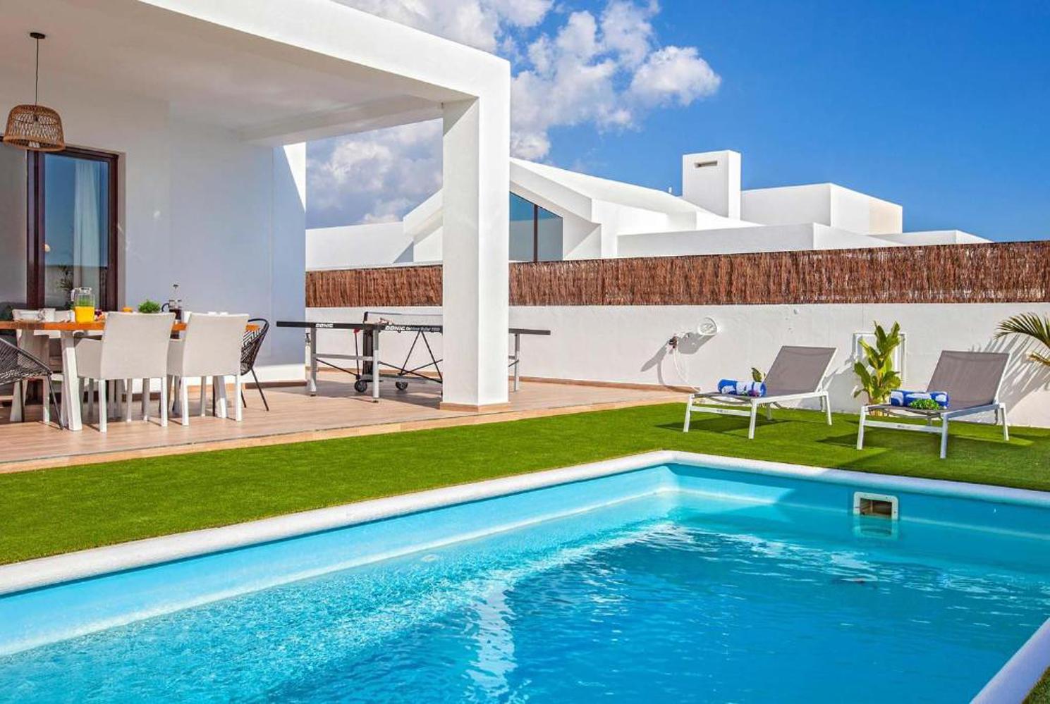 Beautiful Villa with private pool