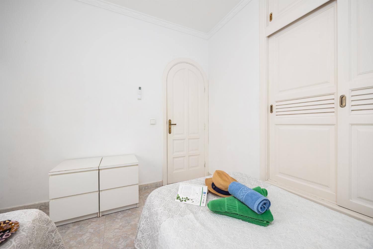 Twin bedroom with A/C