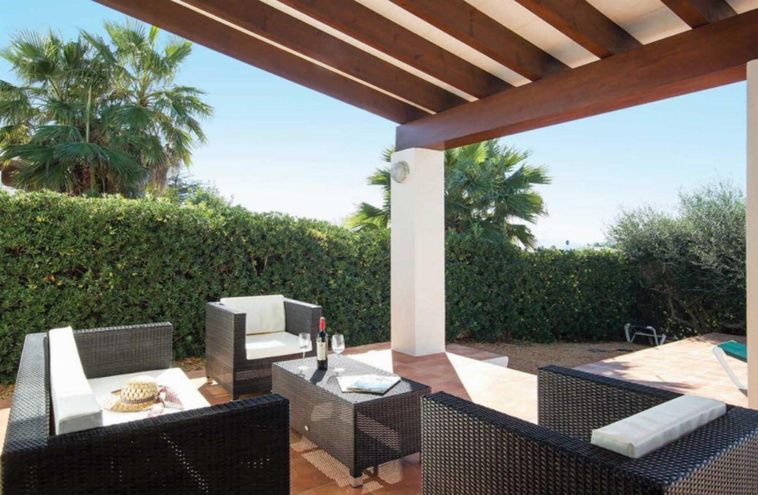 Outdoor sheltered terrace
