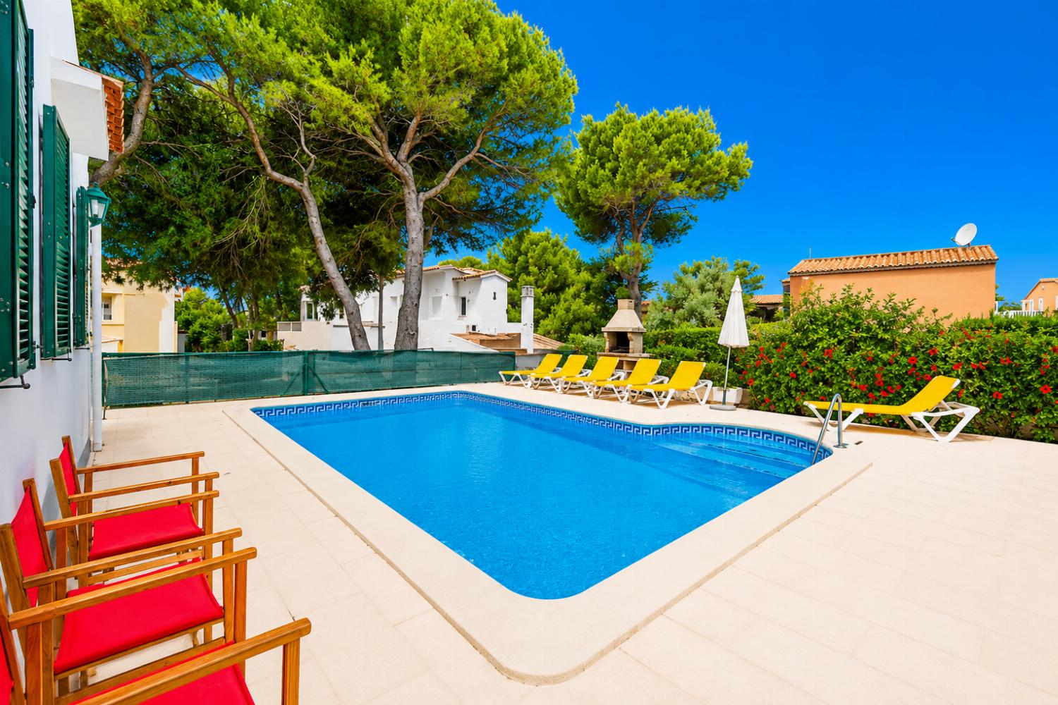 Private pool and terrace