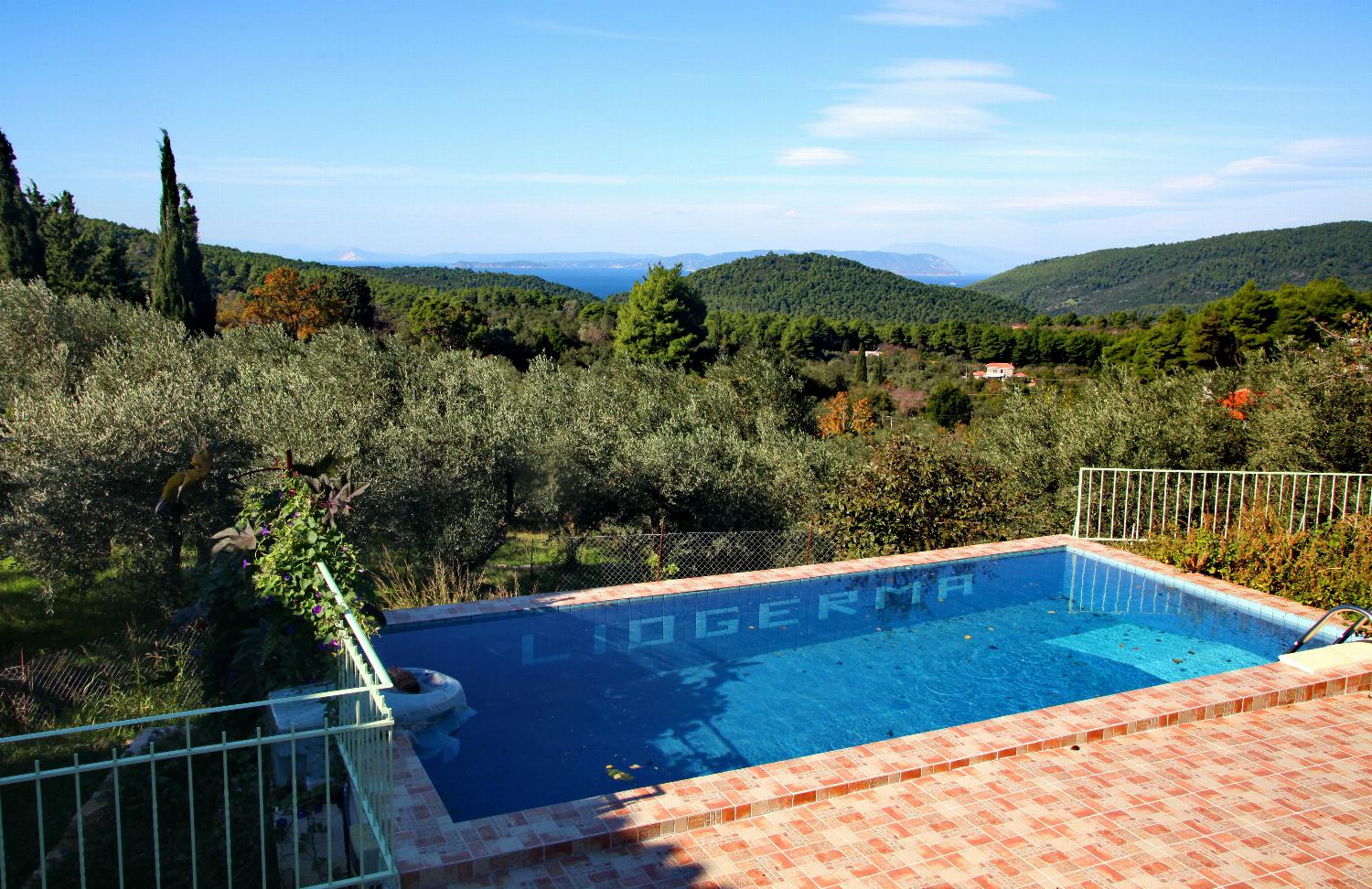 Beautiful villa with private pool and panoramic countryside views