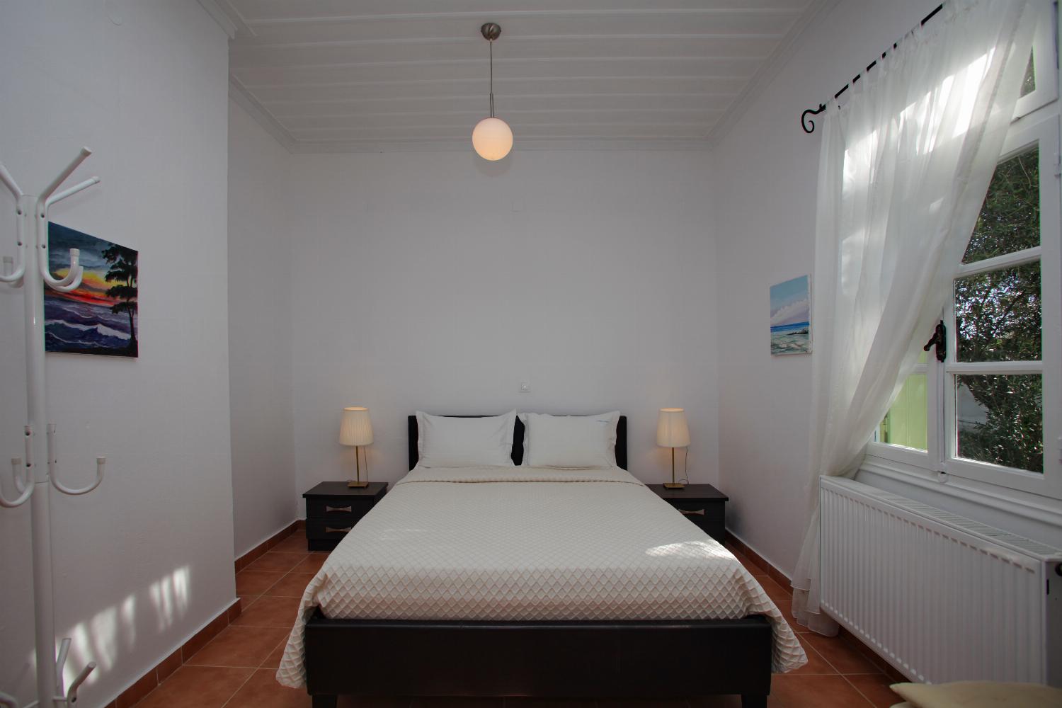 Double bedroom with A/C and en suite bathroom