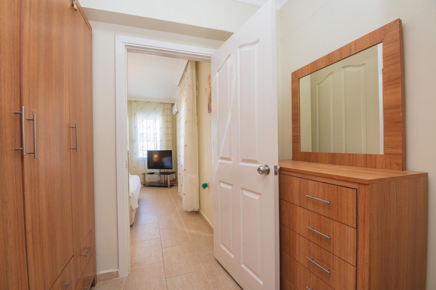 Twin beds bedroom with A/C