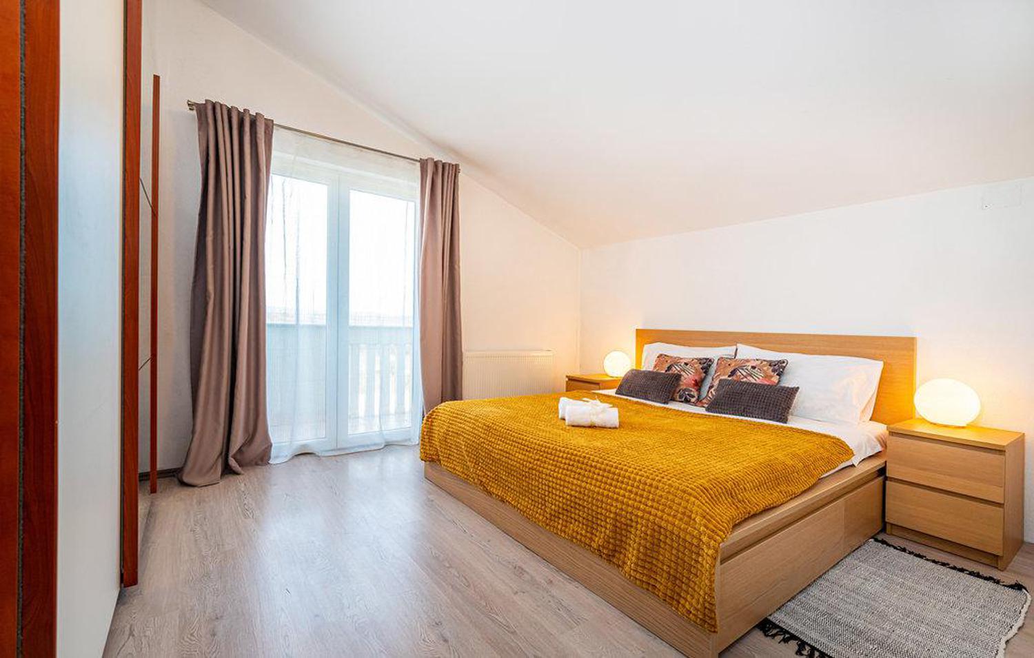 Double bedroom with A/C  and upper terrace access