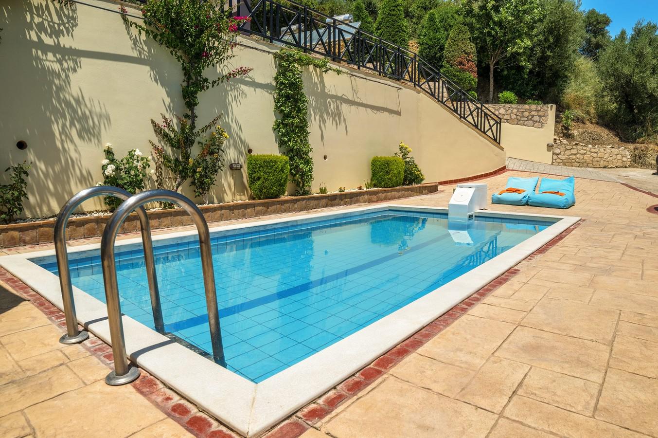 Beautiful villa with private pool