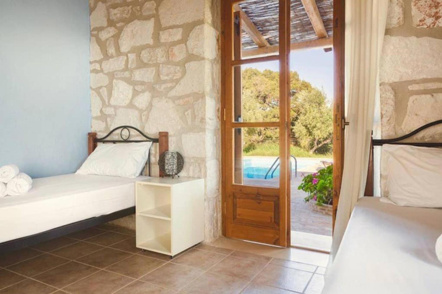 Twin bedroom
