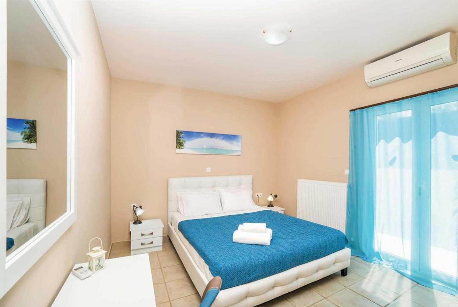 Double bedroom with A/C