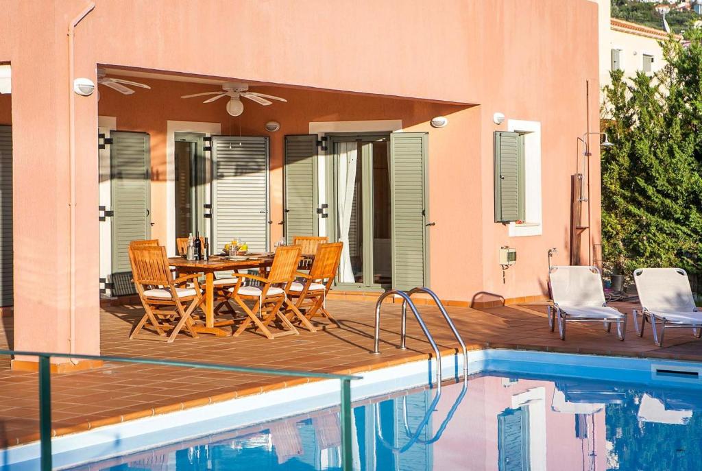 Outdoor sheltered area